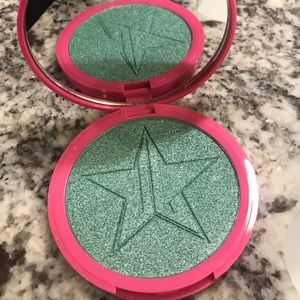 Jeffree Star Mint Condition Skin Frost